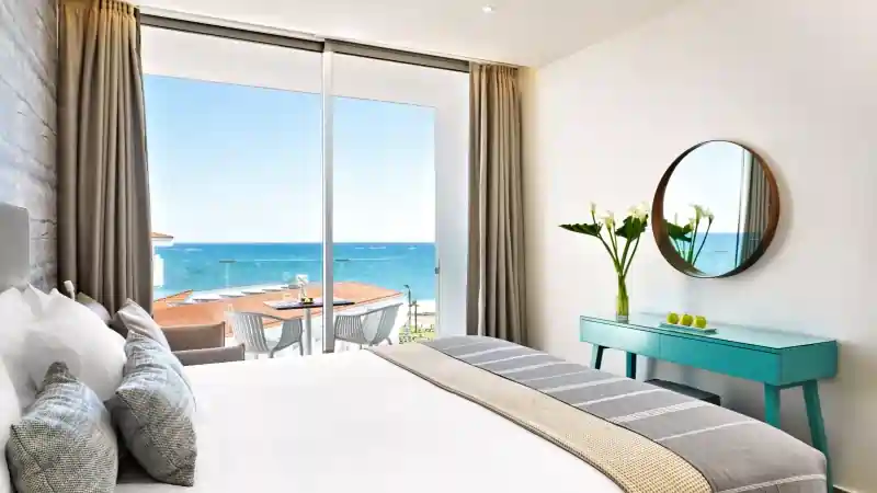 Premium Room with Side Sea View and Executive Lounge Access
