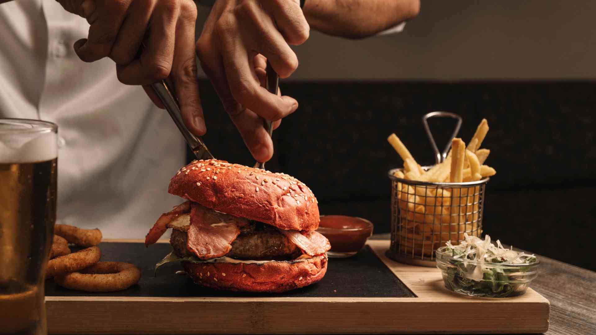 Leonardo Laura Beach and Splash Resort - The Great Burger House