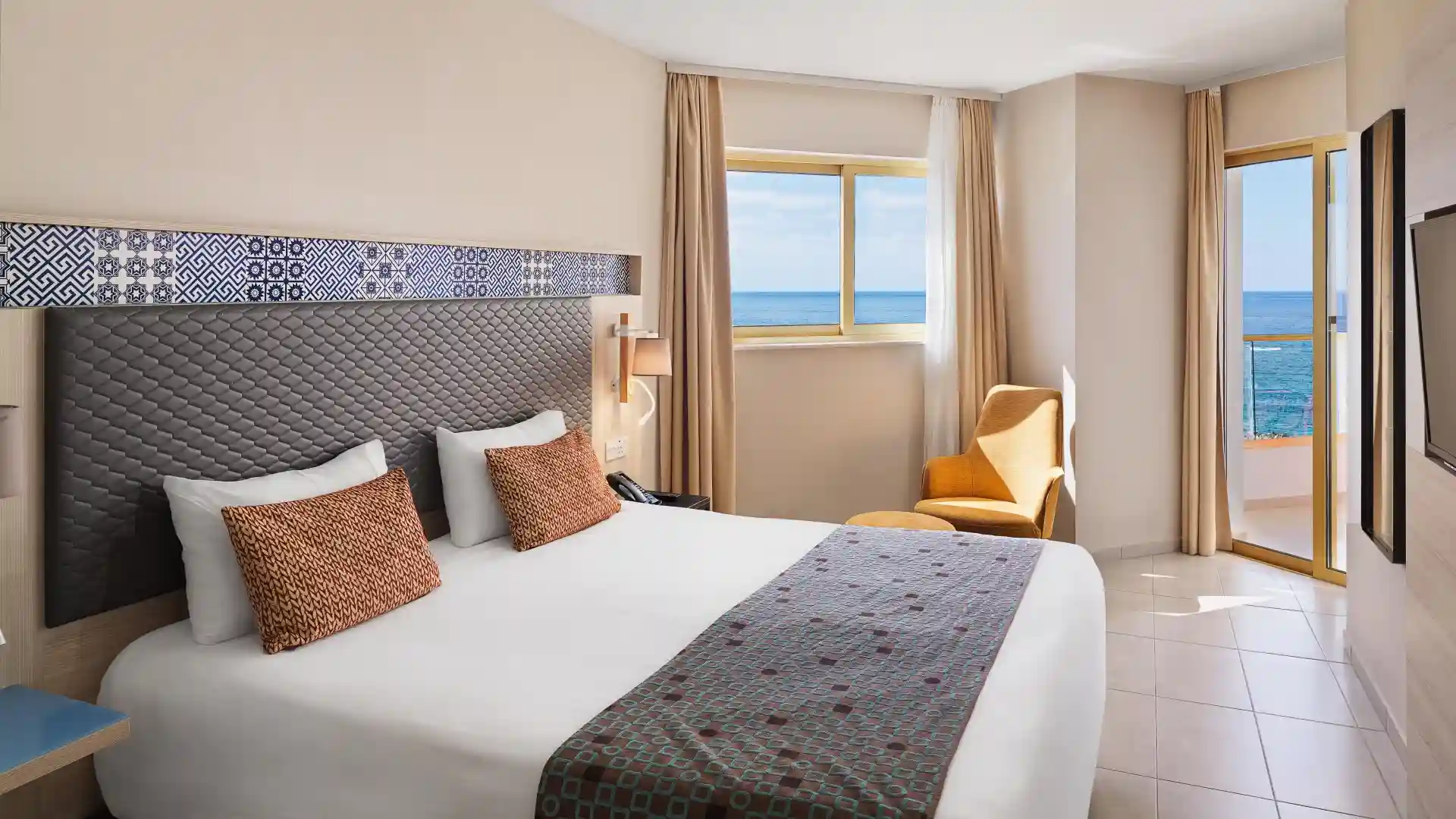 Executive Suite Sea View