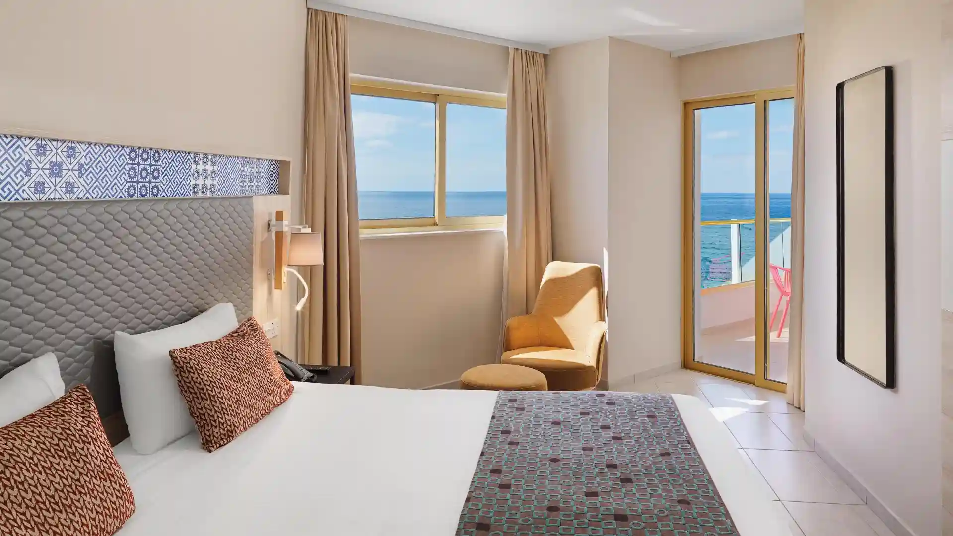 Executive Suite Sea View
