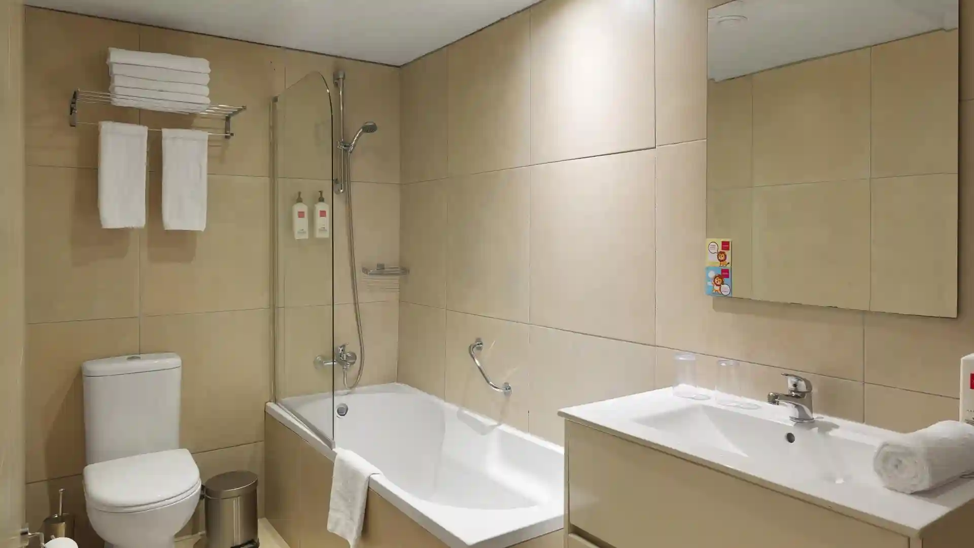 Executive Swim Up Suite