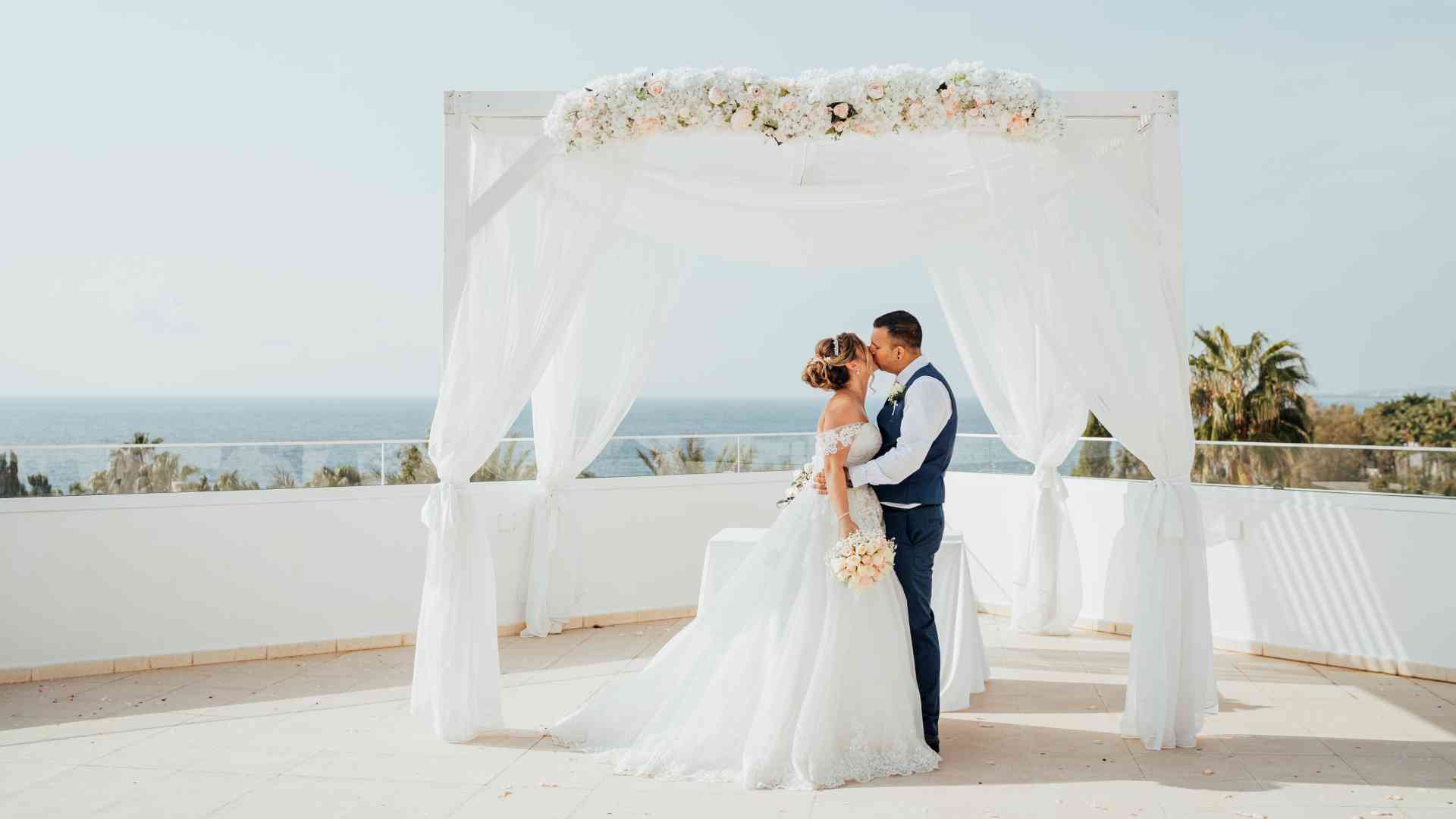 Leonardo Laura Beach and Splash Resort - Weddings